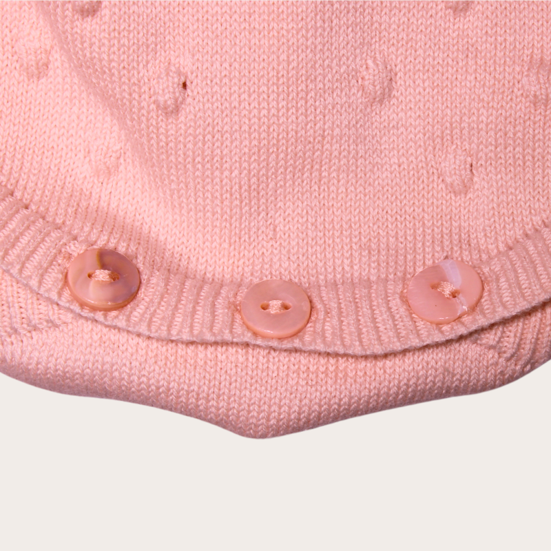 PELELE MANGA LARGA CON DETALLE EN EL CUELLO