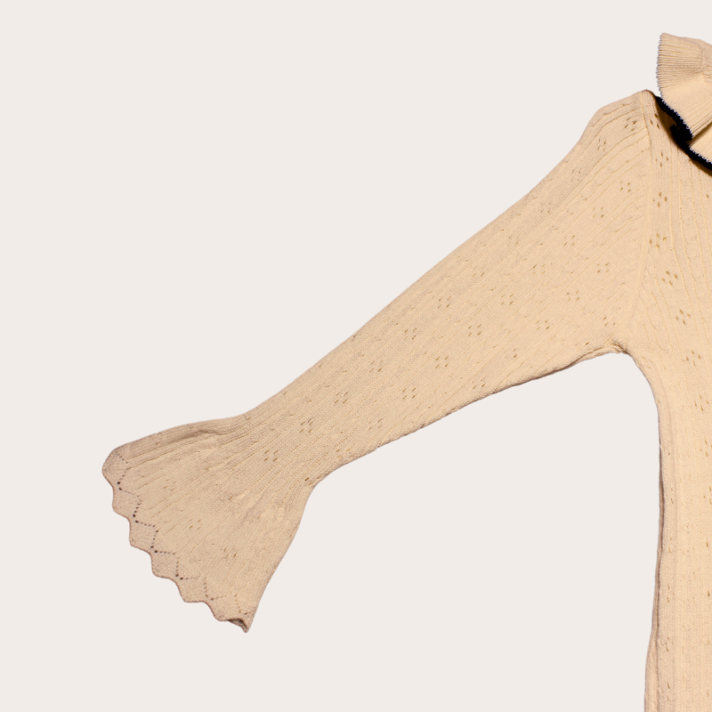 BLUSA CON MANGA CAMPANA
