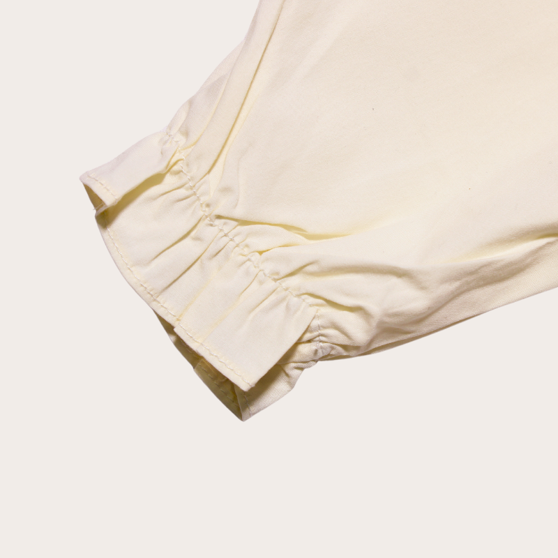 BLUSA CON CUELLO