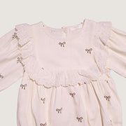 VESTIDO CON ENCAJE BOW