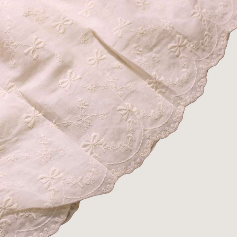 VESTIDO MOÑITOS DE ENCANTO