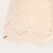 FALDA BORDADA DE ENCAJE FLORAL