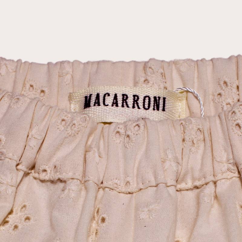 PANTALON CON BORDADO DE ENCAJE