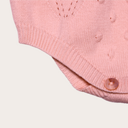 PELELE MANGA LARGA CON DETALLE EN EL CUELLO
