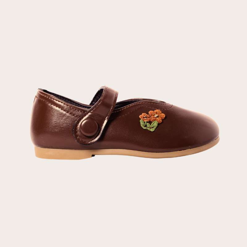 ZAPATILLA CON DETALLE LATERAL DE FLOR