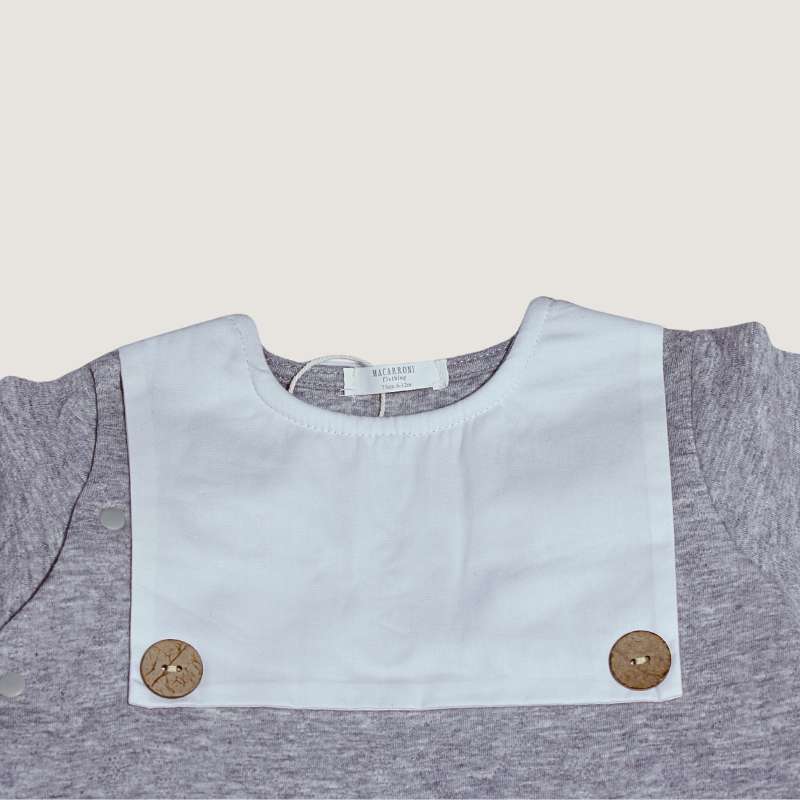 PELELE CON DETALLE DE CUELLO BLANCO