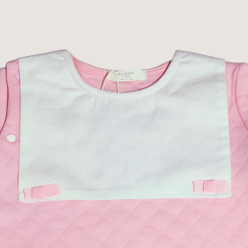 PELELE CON DETALLE DE CUELLO BLANCO